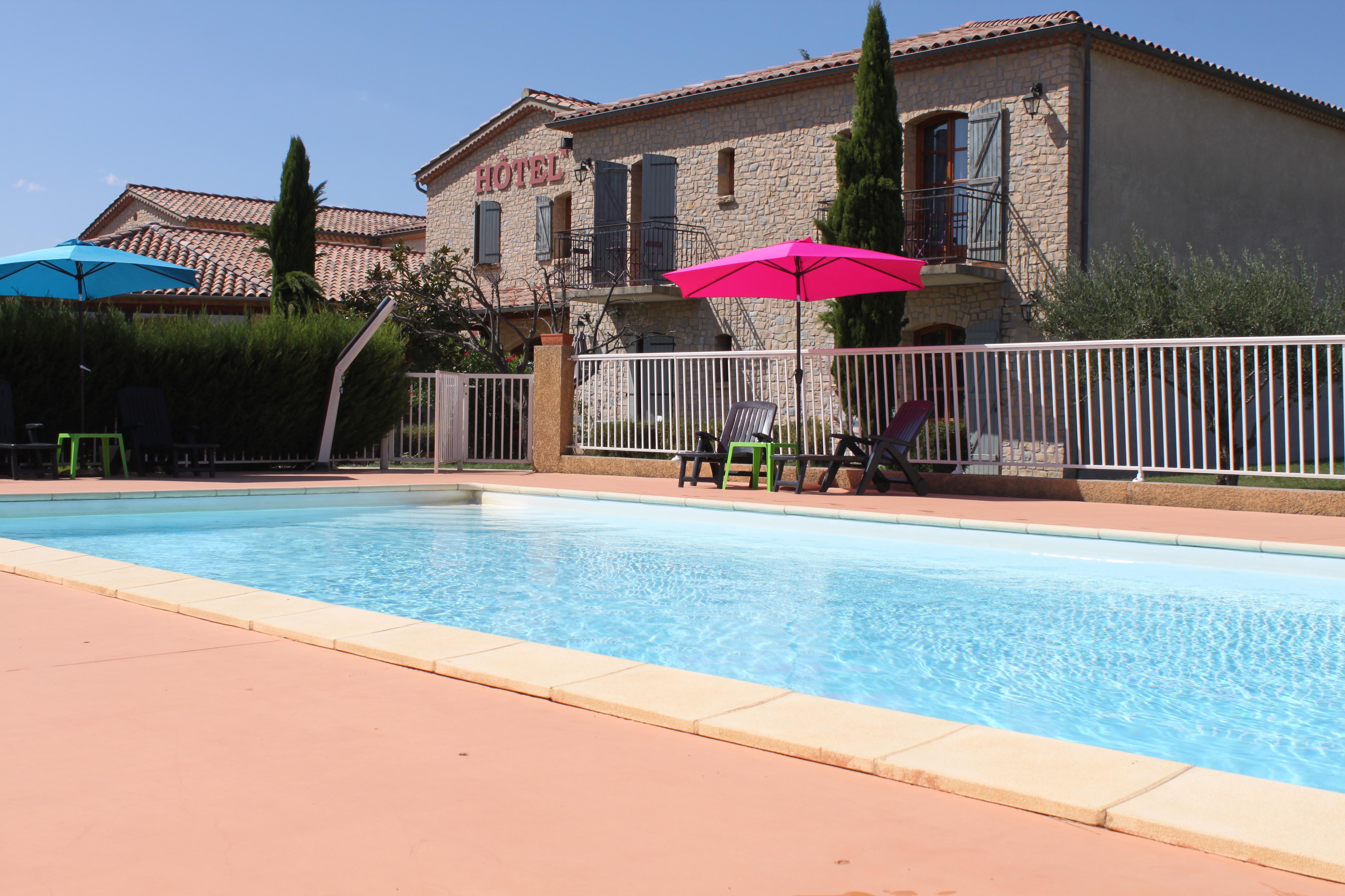 Logis Hotel Restaurant Le Mas De Mon Pere Saint-Jean-le-Centenier Dış mekan fotoğraf